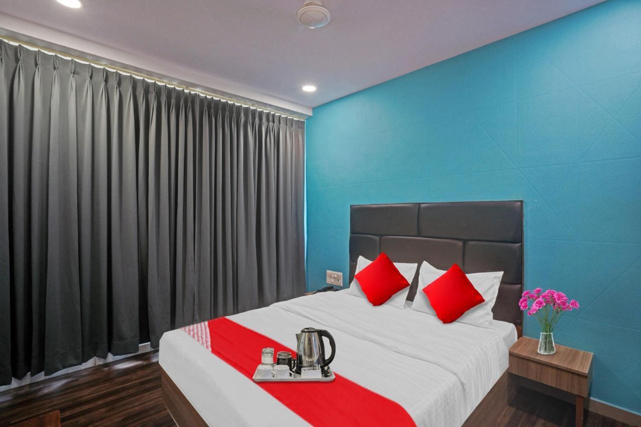 Hotel O Infinity Surate Extérieur photo