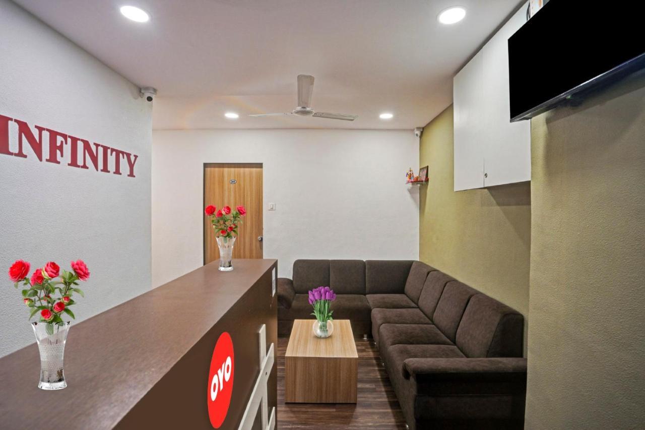 Hotel O Infinity Surate Extérieur photo